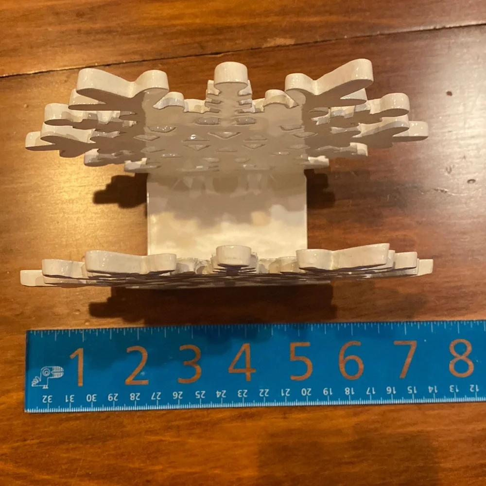 NEW Crate&Barrel White Metal Snowflake Shaped Napkin Holder